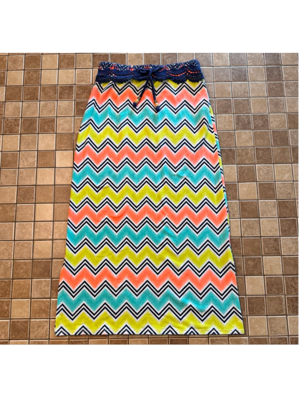 Girls MY MICHELLE Girls Coral Green Chevron Maxi Skirt M